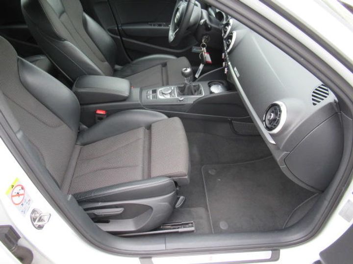 Photo 5 VIN: WAUZZZ8V3JA068092 - AUDI A3 SPORTBACK 