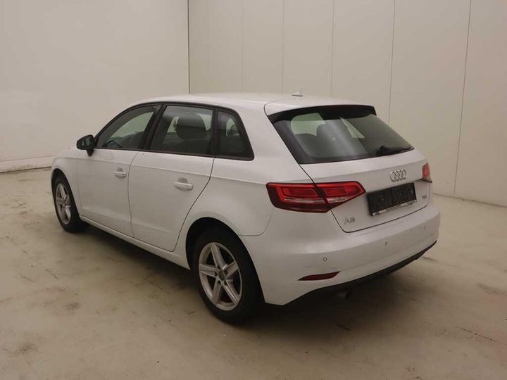 Photo 9 VIN: WAUZZZ8V3JA146600 - AUDI A3 