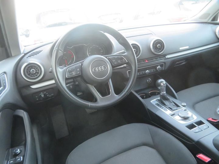 Photo 5 VIN: WAUZZZ8V3JA148217 - AUDI A3 