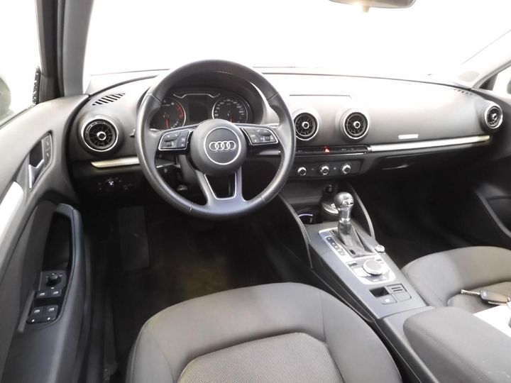 Photo 9 VIN: WAUZZZ8V3KA029648 - AUDI A3 SPORTBACK 