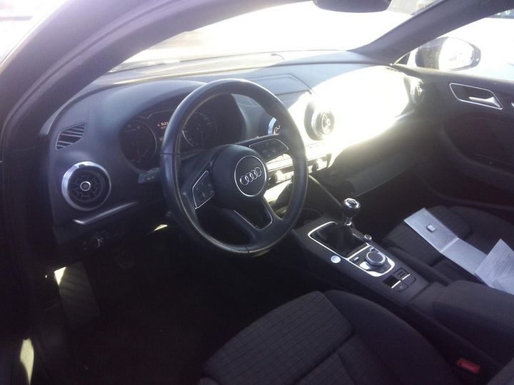 Photo 3 VIN: WAUZZZ8V3KA049074 - AUDI A3 