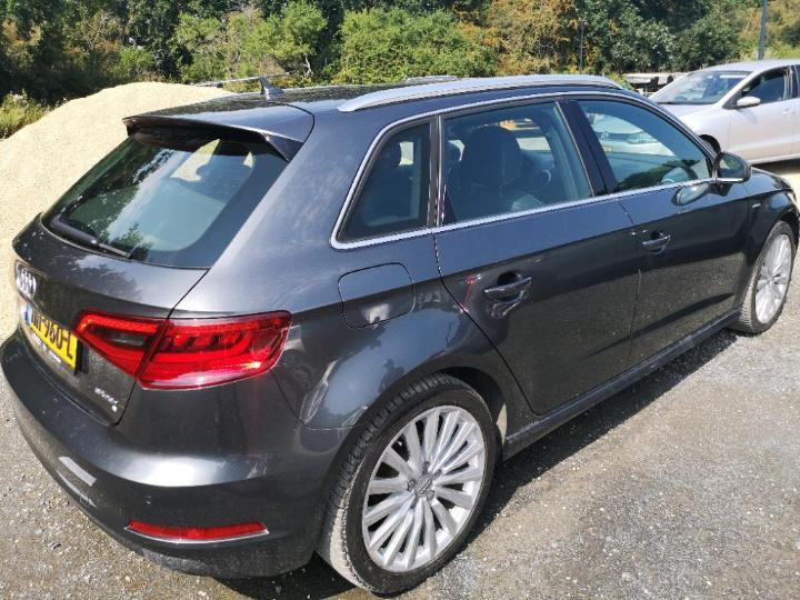 Photo 3 VIN: WAUZZZ8V4GA065727 - AUDI A3 SPORTBACK 