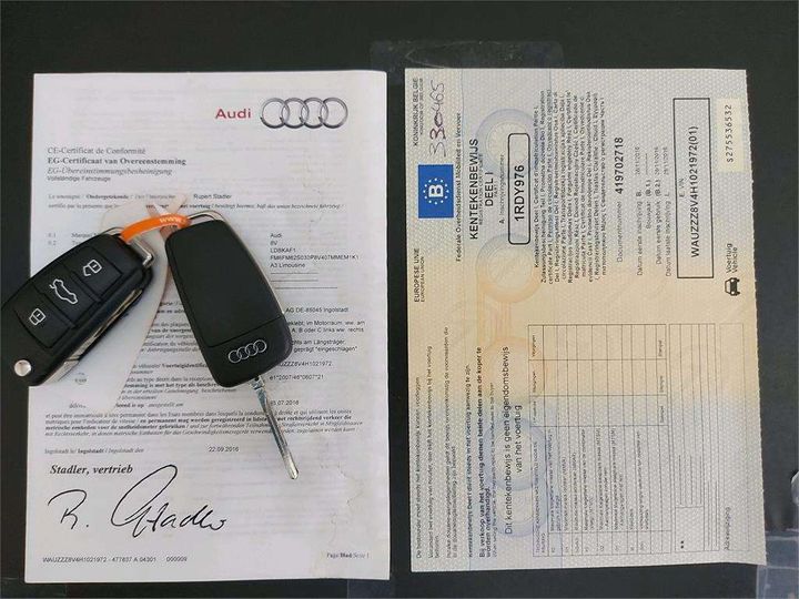 Photo 9 VIN: WAUZZZ8V4H1021972 - AUDI A3 BERLINE 