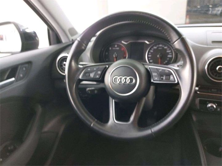 Photo 3 VIN: WAUZZZ8V4H1024273 - AUDI A3 BERLINE 