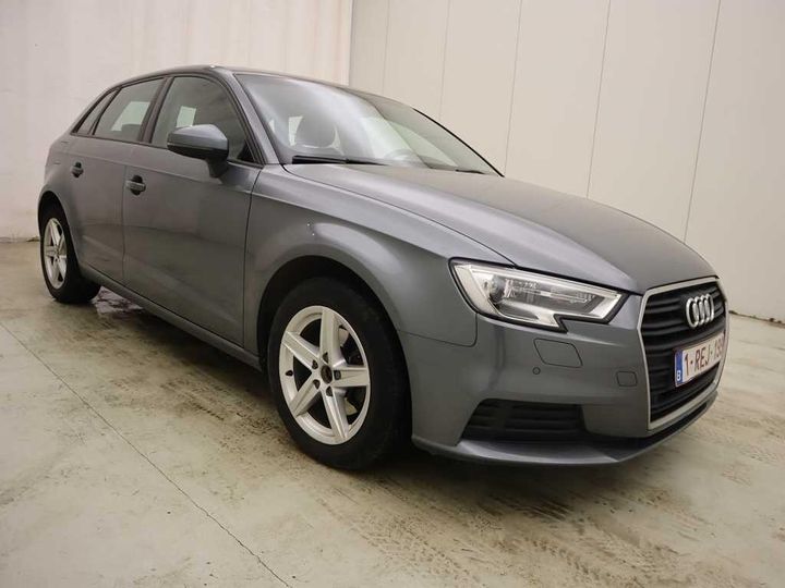 Photo 8 VIN: WAUZZZ8V4HA074865 - AUDI A3 