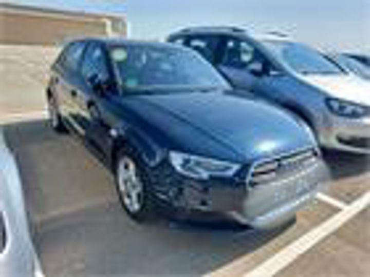 Photo 1 VIN: WAUZZZ8V4HA137060 - AUDI A3 