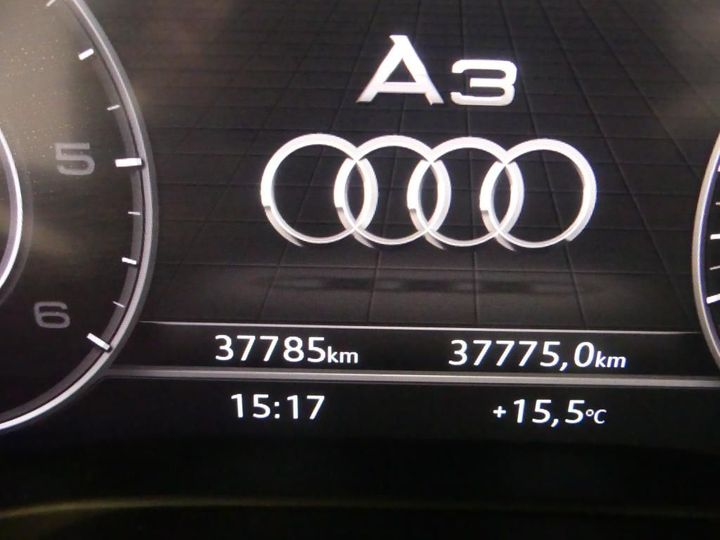 Photo 8 VIN: WAUZZZ8V4J1028846 - AUDI A3 SEDAN 