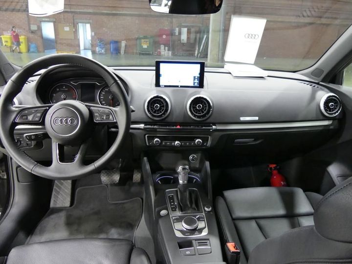 Photo 7 VIN: WAUZZZ8V4JA010945 - AUDI A3 SPORTBACK 