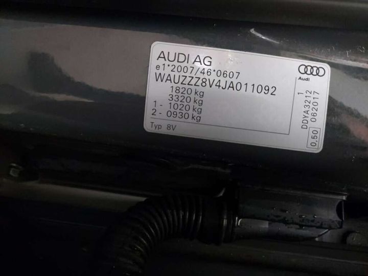 Photo 28 VIN: WAUZZZ8V4JA011092 - AUDI A3 