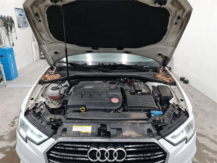 Photo 10 VIN: WAUZZZ8V4JA100502 - AUDI A3 SPORTBACK 