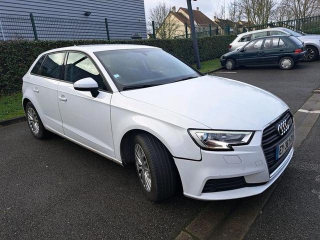 Photo 4 VIN: WAUZZZ8V4JA129837 - AUDI A3 SPORTBACK 