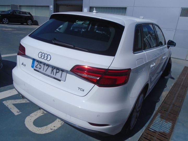 Photo 16 VIN: WAUZZZ8V4JA139302 - AUDI A3 