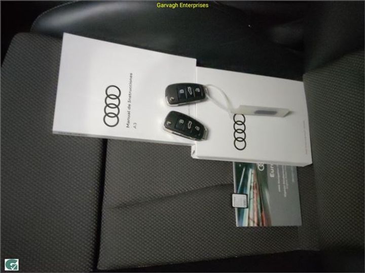 Photo 4 VIN: WAUZZZ8V4L1000175 - AUDI A3 