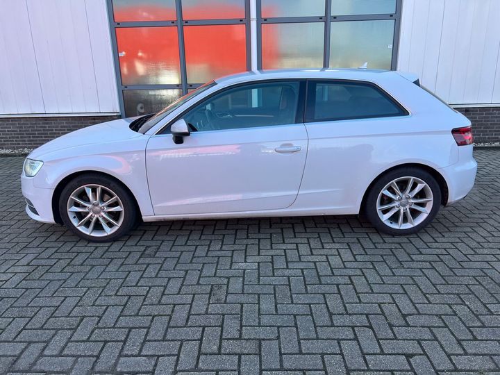 Photo 12 VIN: WAUZZZ8V5DA011705 - AUDI A3 