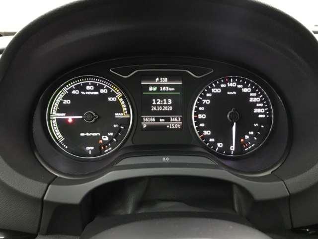 Photo 4 VIN: WAUZZZ8V5FA180948 - AUDI A3 