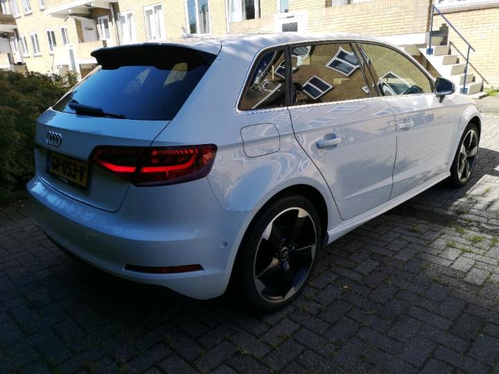 Photo 3 VIN: WAUZZZ8V5GA021557 - AUDI A3 SPORTBACK 