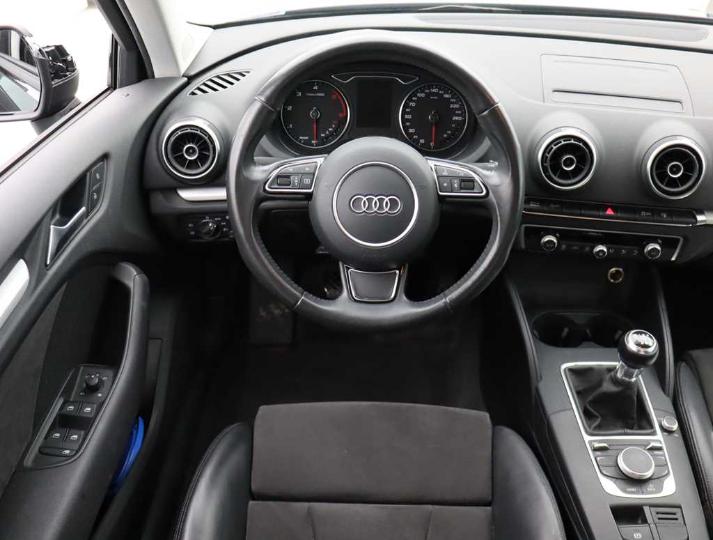 Photo 9 VIN: WAUZZZ8V5GA024460 - AUDI A3 SPORTBACK &#3912 