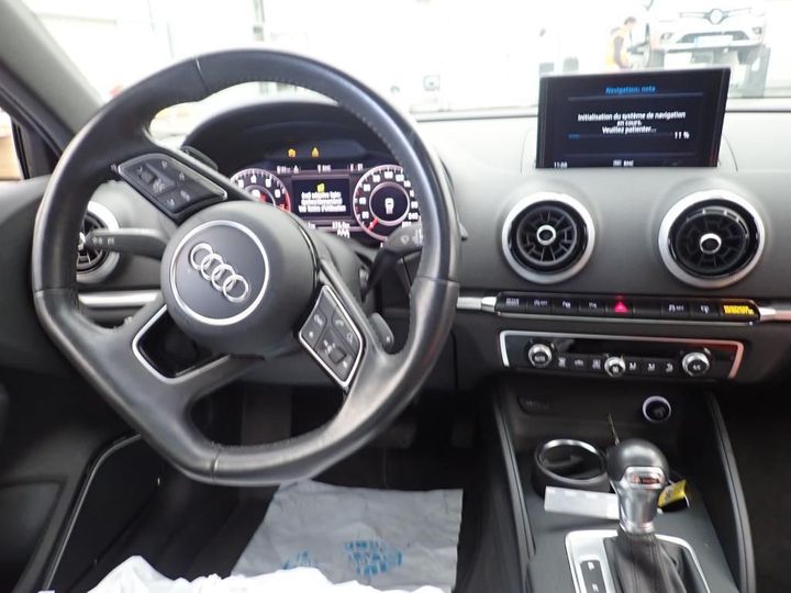 Photo 8 VIN: WAUZZZ8V5H1020281 - AUDI A3 BERLINE 