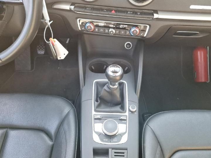 Photo 8 VIN: WAUZZZ8V5H1053295 - AUDI A3 BERLINE 