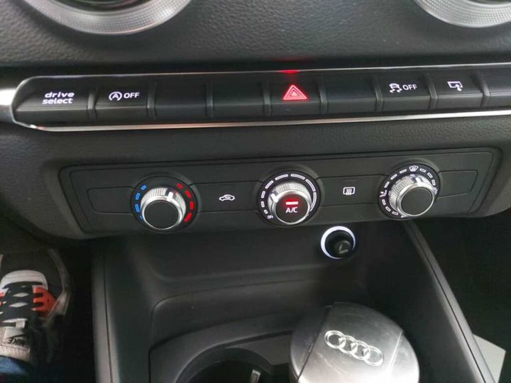 Photo 13 VIN: WAUZZZ8V5HA092615 - AUDI A3 