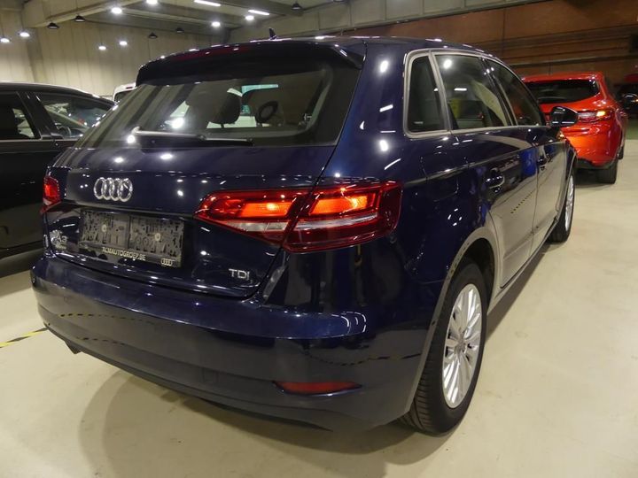 Photo 2 VIN: WAUZZZ8V5HA100440 - AUDI A3 SPORTBACK 