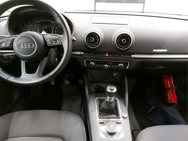 Photo 8 VIN: WAUZZZ8V5J1007844 - AUDI A3 BERLINE 