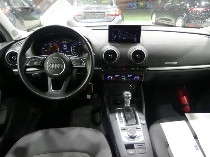 Photo 8 VIN: WAUZZZ8V5J1010355 - AUDI A3 SEDAN 