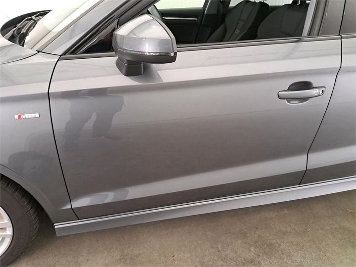 Photo 13 VIN: WAUZZZ8V5J1047437 - AUDI A3 