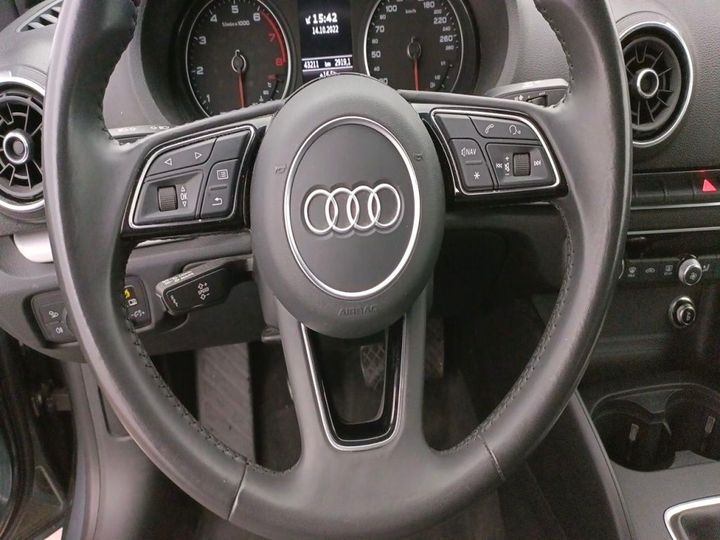 Photo 27 VIN: WAUZZZ8V5J1084164 - AUDI A3 CABRIO FL&#3916 