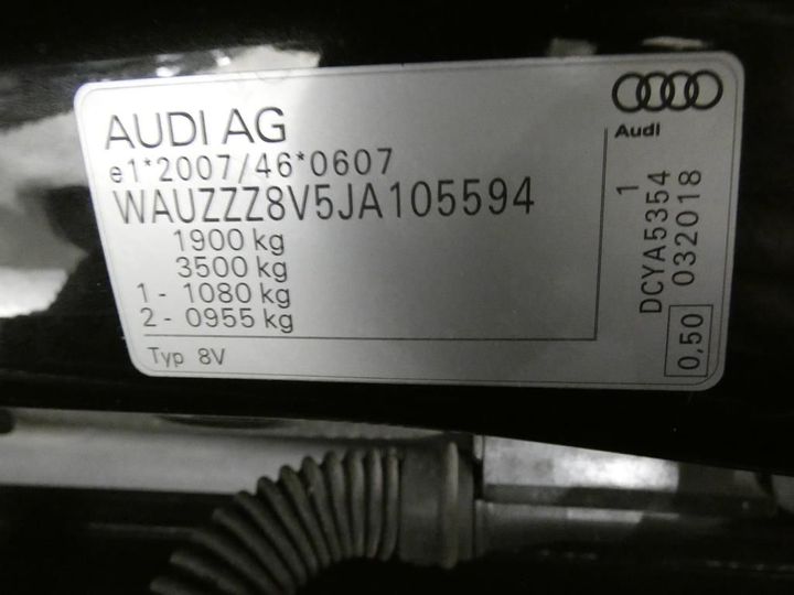 Photo 4 VIN: WAUZZZ8V5JA105594 - AUDI A3 SPORTBACK 