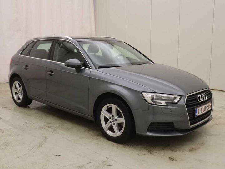 Photo 8 VIN: WAUZZZ8V5JA126168 - AUDI A3 