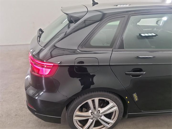 Photo 32 VIN: WAUZZZ8V5JA139874 - AUDI A3 