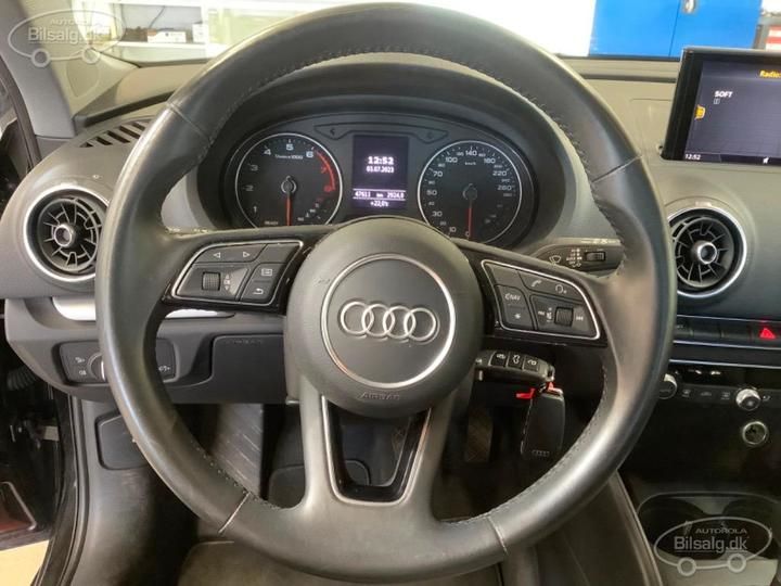 Photo 8 VIN: WAUZZZ8V5KA090614 - AUDI A3 