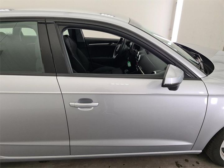 Photo 26 VIN: WAUZZZ8V5KA108383 - AUDI A3 