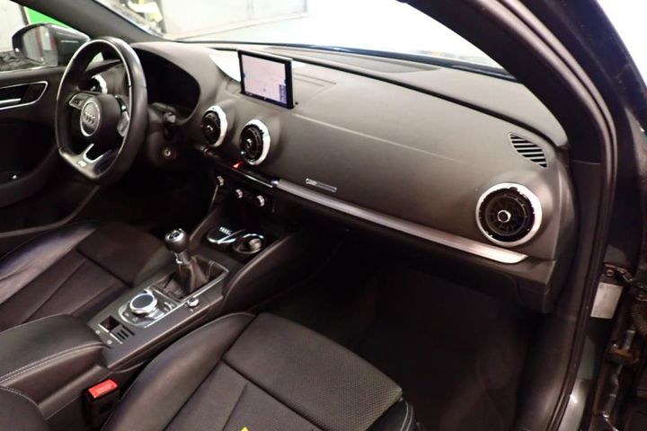 Photo 6 VIN: WAUZZZ8V5KA117584 - AUDI A3 BERLINE 