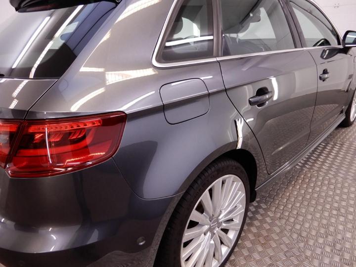 Photo 33 VIN: WAUZZZ8V6GA043664 - AUDI A3 SPORTBACK 