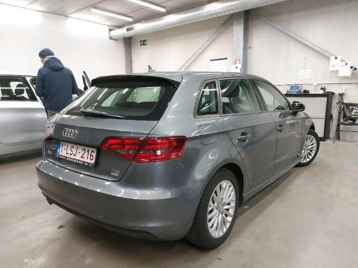 Photo 2 VIN: WAUZZZ8V6GA068192 - AUDI A3 SPORTBACK 