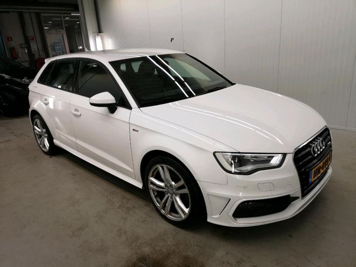 Photo 2 VIN: WAUZZZ8V6GA073697 - AUDI A3 