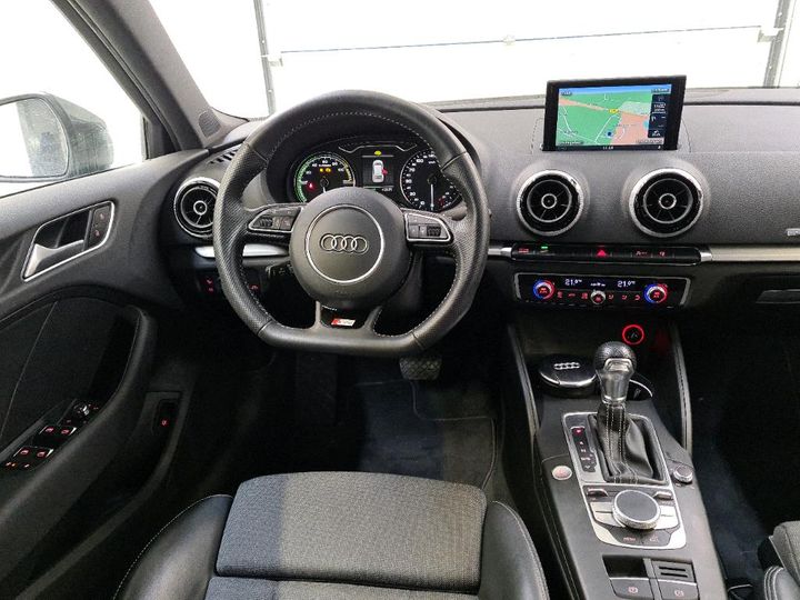 Photo 6 VIN: WAUZZZ8V6GA092329 - AUDI A3 