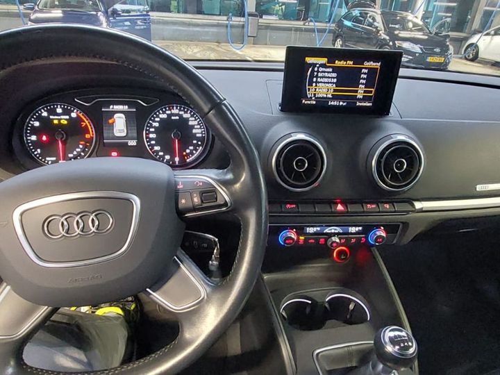 Photo 9 VIN: WAUZZZ8V6GA168308 - AUDI A3 SPORTBACK 