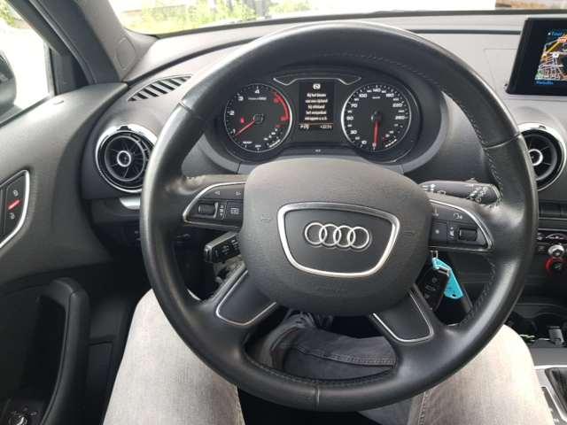 Photo 9 VIN: WAUZZZ8V6GA169328 - AUDI A3 