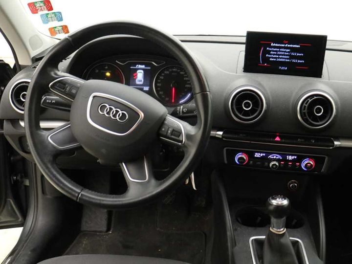 Photo 17 VIN: WAUZZZ8V6GA170771 - AUDI A3 