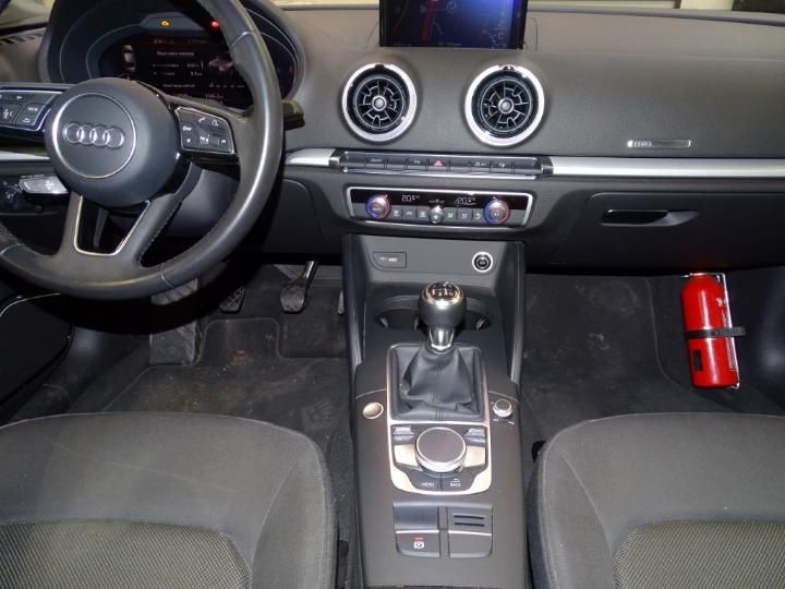 Photo 8 VIN: WAUZZZ8V6H1026140 - AUDI A3 BERLINE 