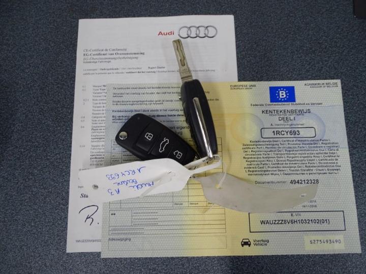 Photo 4 VIN: WAUZZZ8V6H1032102 - AUDI A3 BERLINE 