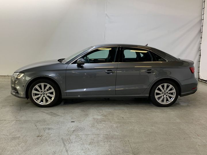 Photo 9 VIN: WAUZZZ8V6H1064290 - AUDI A3 LIMOUSINE 