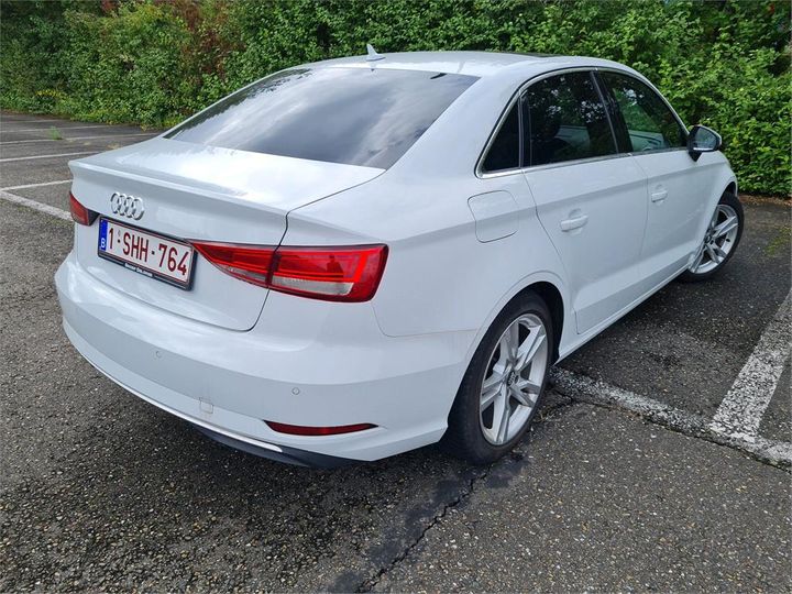 Photo 2 VIN: WAUZZZ8V6H1075421 - AUDI A3 BERLINE 