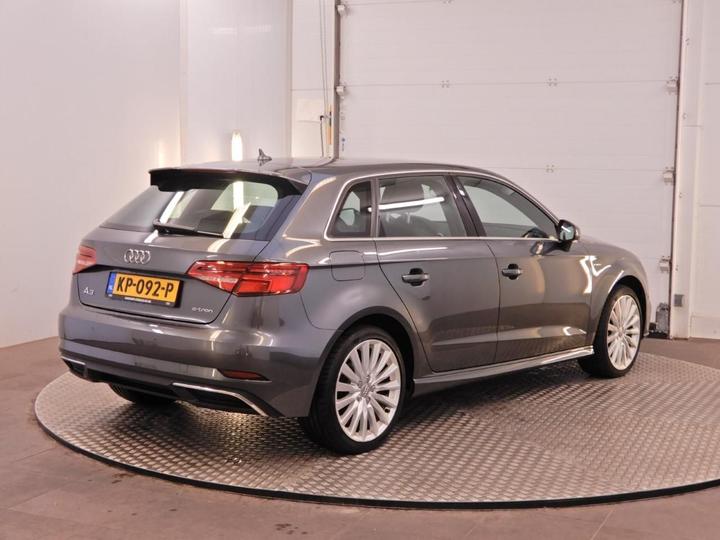 Photo 8 VIN: WAUZZZ8V6HA063107 - AUDI A3 SPORTBACK 