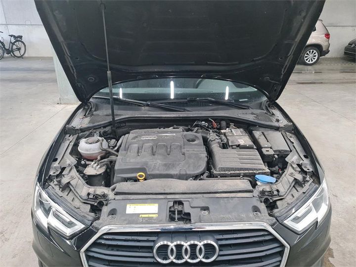 Photo 10 VIN: WAUZZZ8V6J1090894 - AUDI A3 BERLINE 