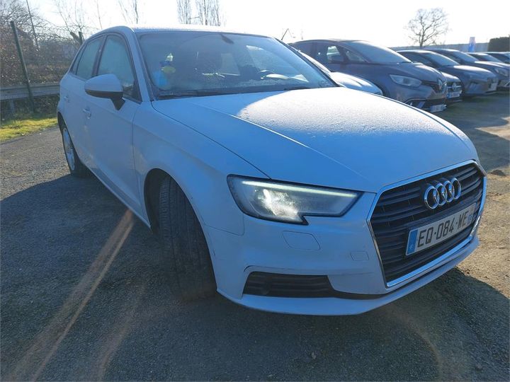 Photo 2 VIN: WAUZZZ8V6JA042635 - AUDI A3 SPORTBACK 