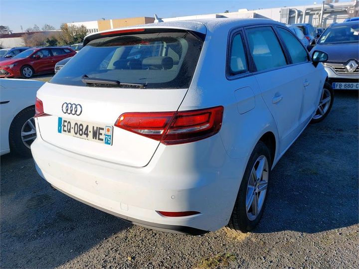 Photo 4 VIN: WAUZZZ8V6JA042635 - AUDI A3 SPORTBACK 